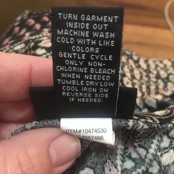 Torrid Blouse Size 3 - Picture 6 of 6